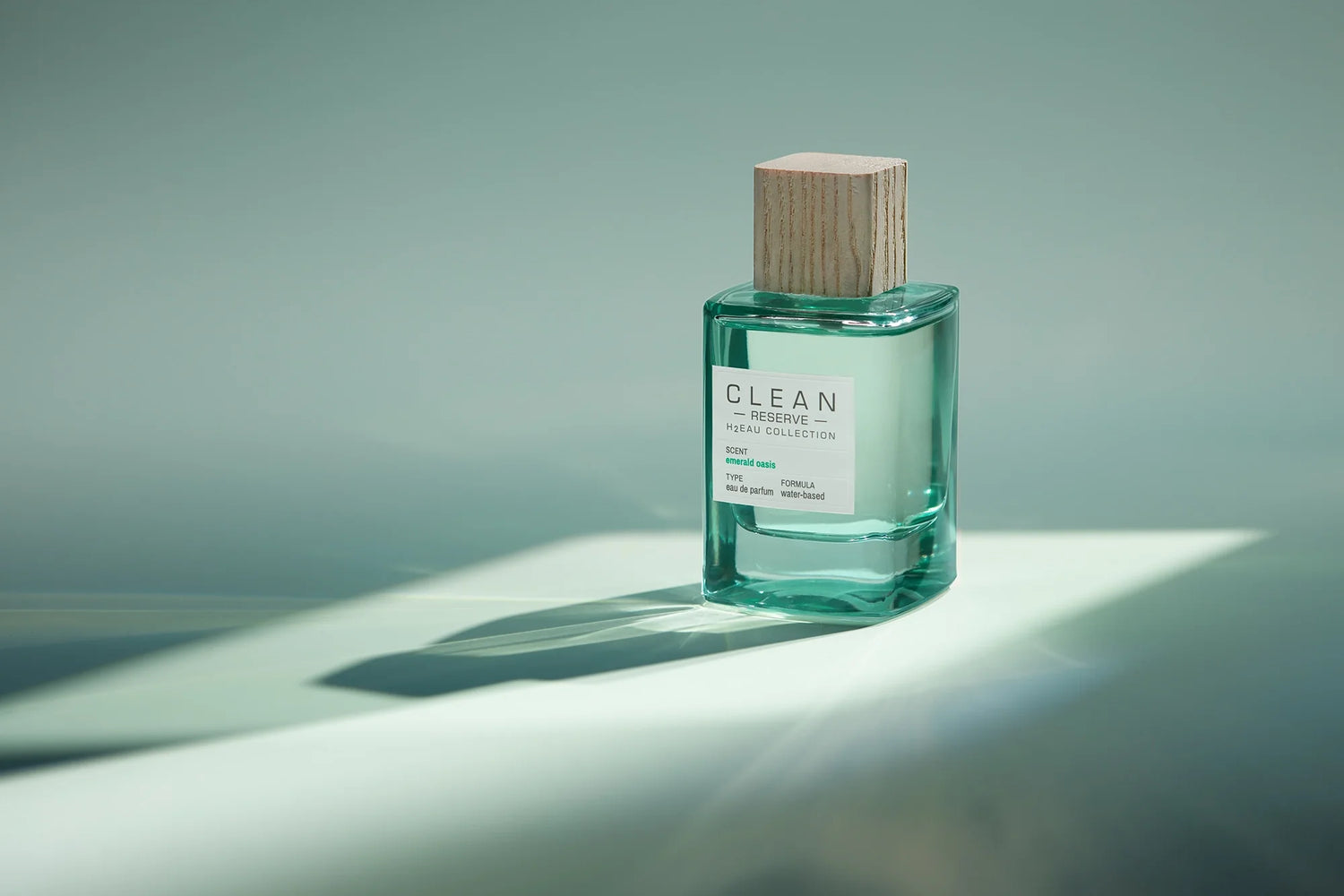 Clean Scents: How Fragrance Fits into a Clean Beauty Routine